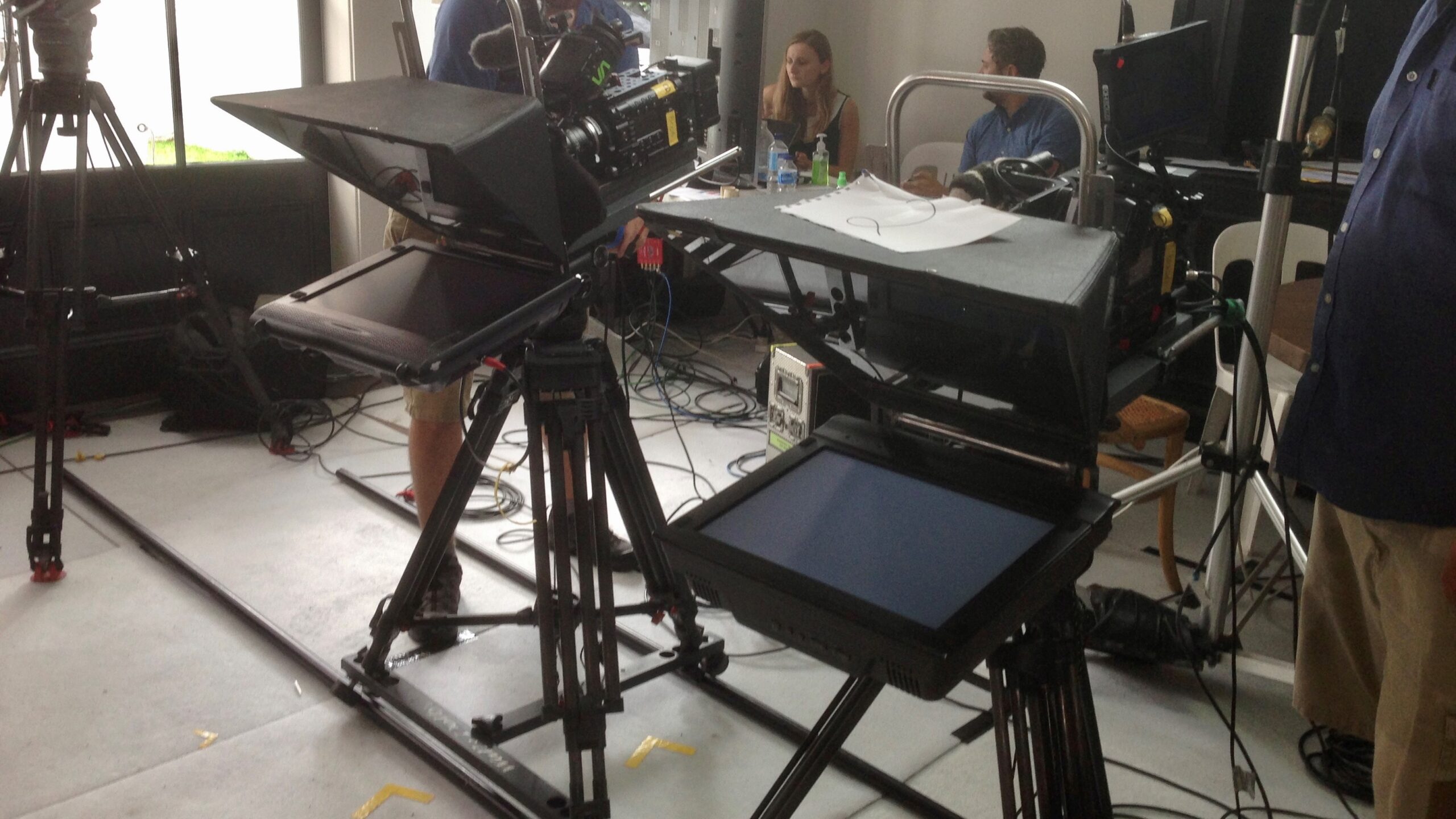 MULTICAM ON DOLLIES MULTICAM ON DOLLIES